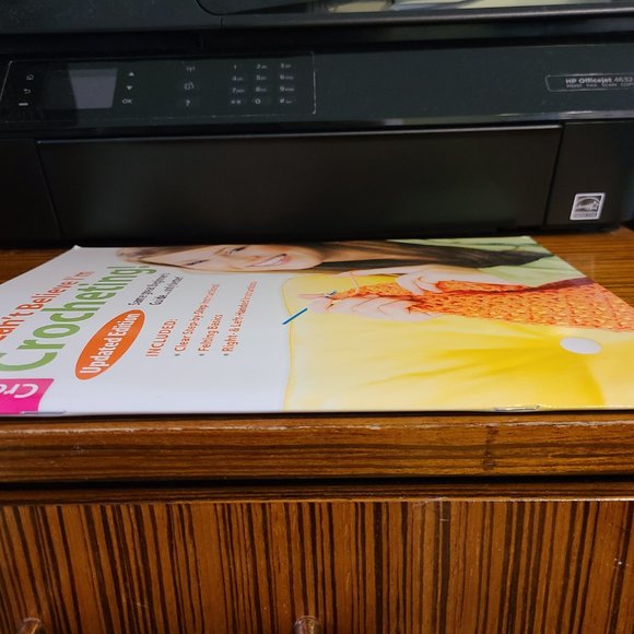 Leisure Arts- (2) How To Book Collection: Crochet - Picture 11 of 17